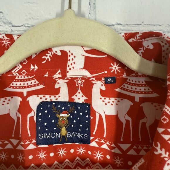 Simon Banks Christmas Shirt Mens XL 17.5 Button Up Long Sleeve Reindeer Red - Picture 3 of 8